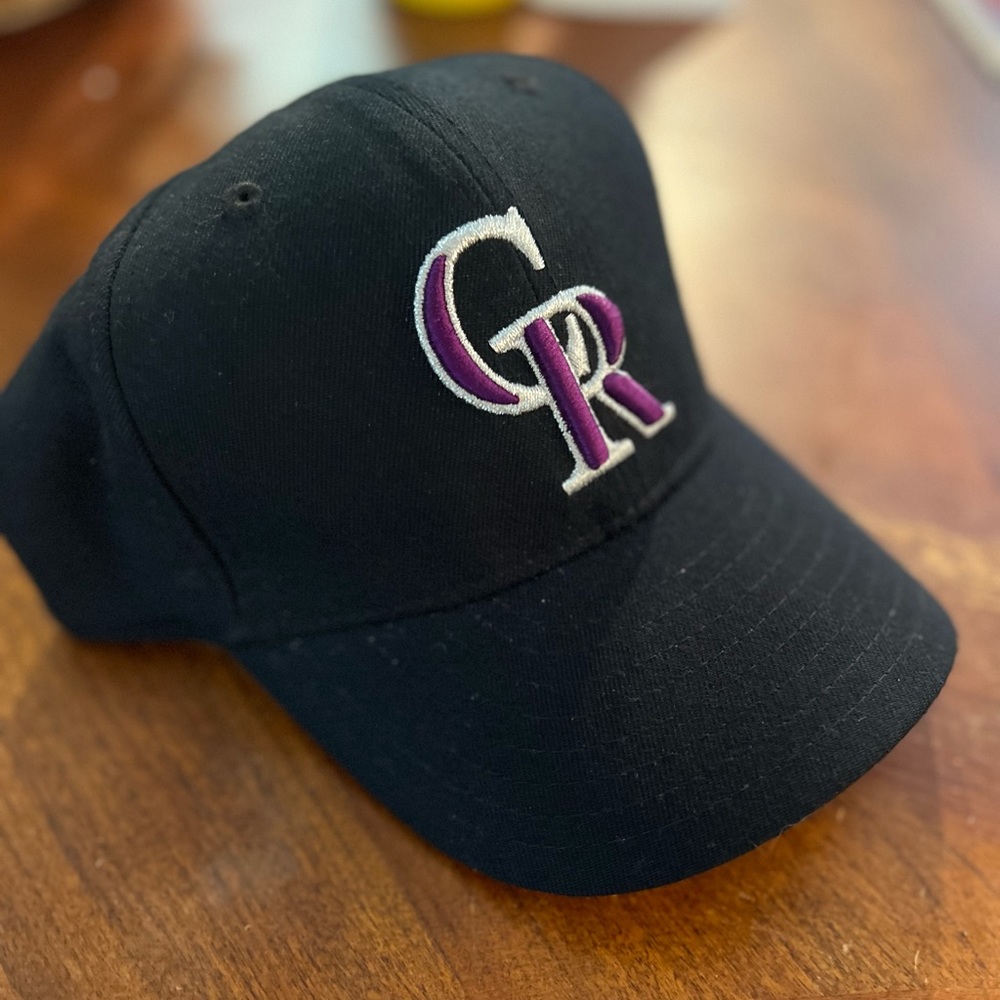 Colorado Rockies Velcro Strapback Hat